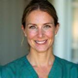 Dr. Alice Hargreaves, Lead Veterinary Surgeon